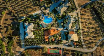 Hotel Geranion Village 2