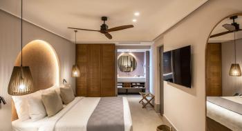 Hotel Paralos Venus Suites 3