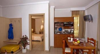 Aparthotel Caravel 4