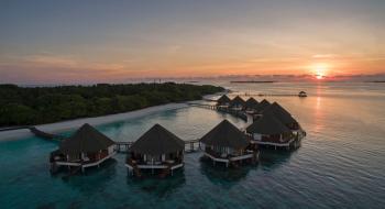 Resort Adaaran Prestige Water Villas 4