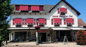 Hotel Berg En Dal 4