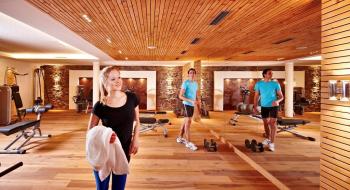 Hotel Berghof Crystal Spa En Sports 2