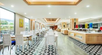 Hotel Ramada By Wyndham Hotel En Suites Kusadasi 2