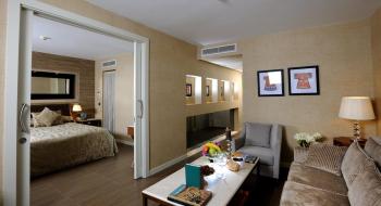 Hotel Elegance International 4