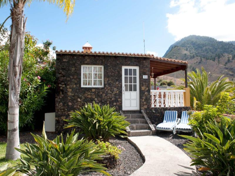 Bungalow Villa and Casitas Caldera