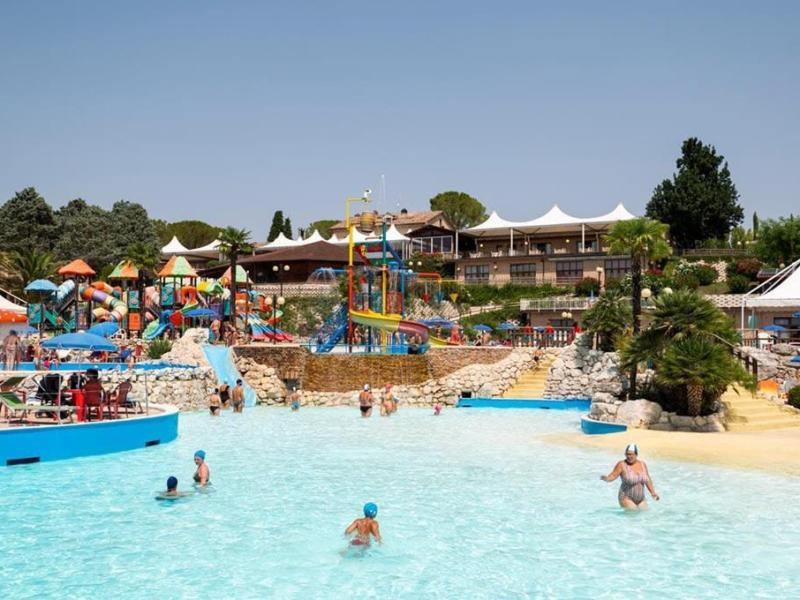 Vakantiepark Verde Azzurro Holiday Village