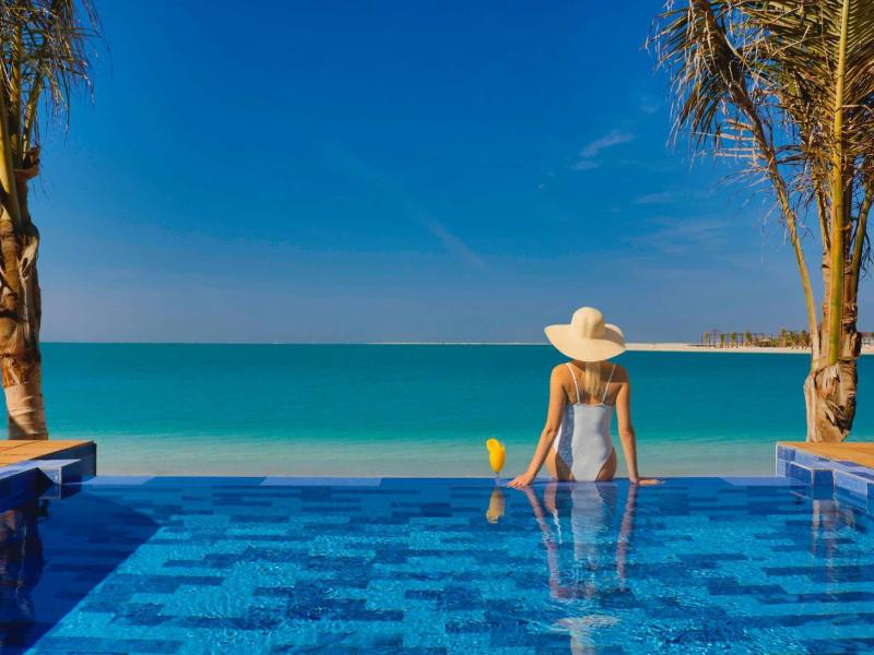 Resort Anantara World Islands Dubai Resort 1