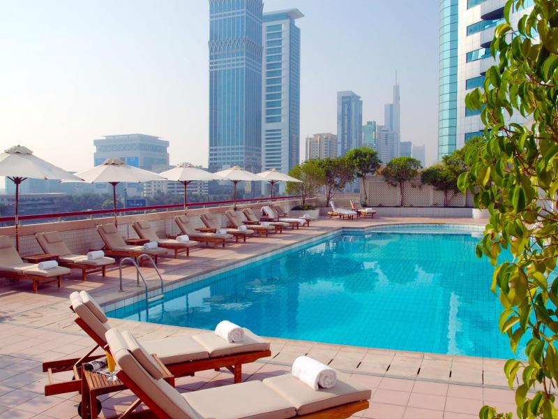 Hotel Crowne Plaza Dubai 1